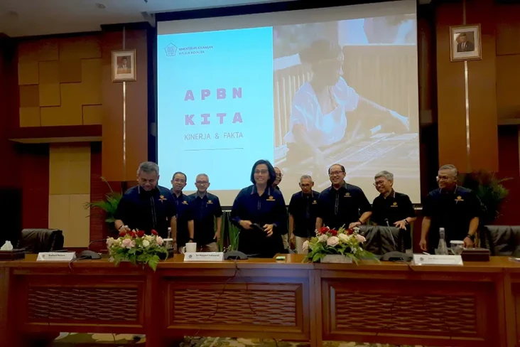 Sri Mulyani Sentil Orang...