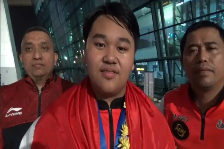 Berawal dari Hobi Main...