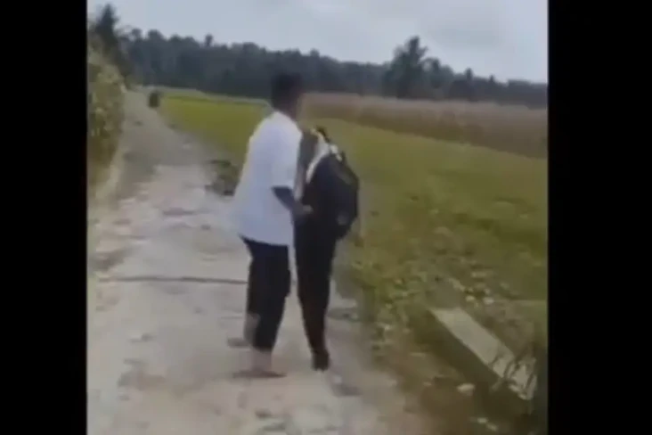 Ngeri! Pelajar SMP di...