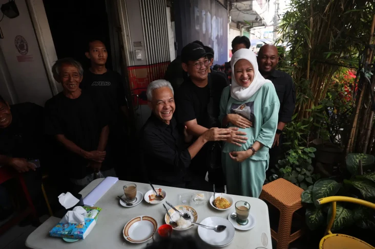 Bahagianya Ibu Hamil...