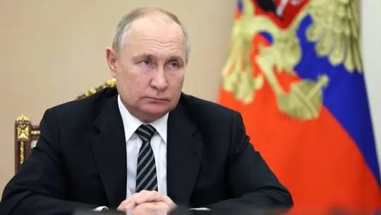 Putin: Barat Gunakan...