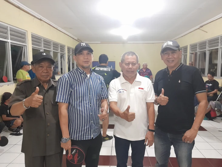 Warga Pisangan Timur...