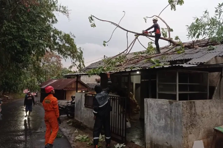 Kabupaten Bogor Diterjang...
