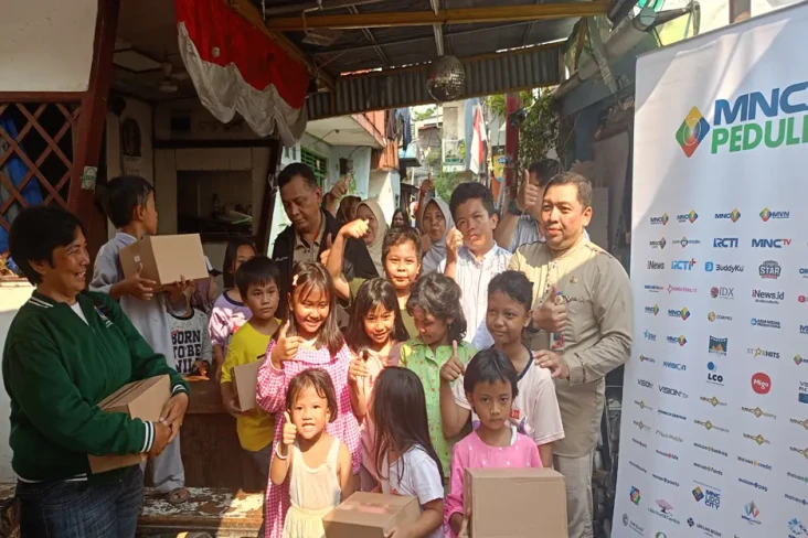 Bantuan Peralatan Sekolah...
