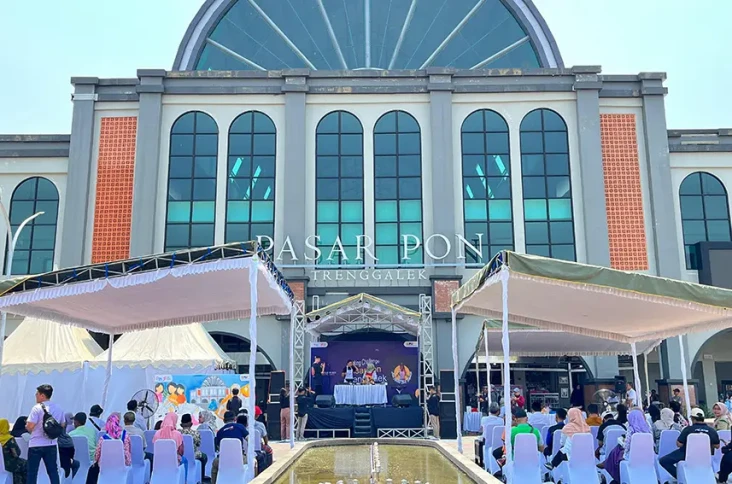 Revitalisasi Pasar Pon...
