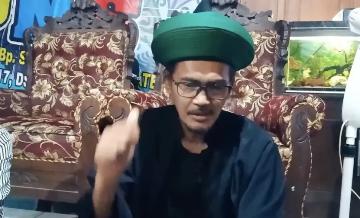 Dukung Ganjar-Mahfud,...