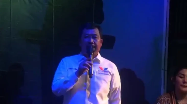 Caleg Perindo Andi Asmara...