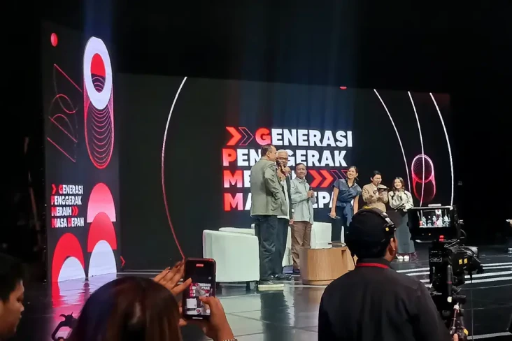 Momen Kocak Ganjar Pakai...
