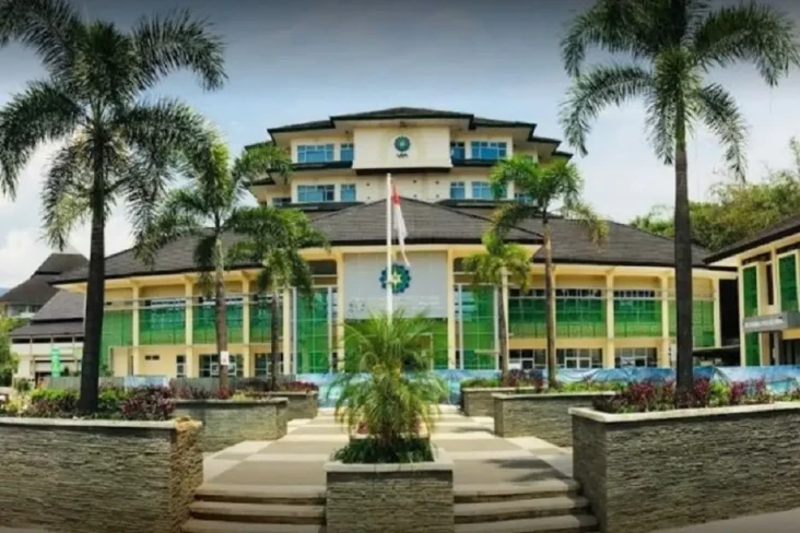 6 Jurusan Kuliah Terfavorit...