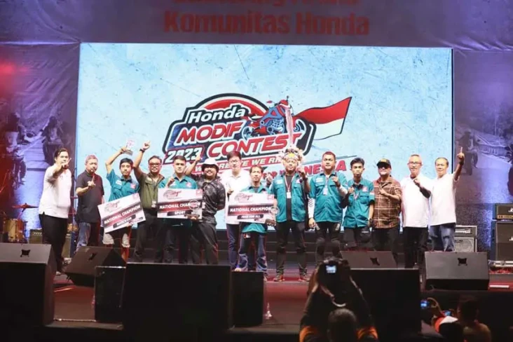 Final Battle Honda Modif...