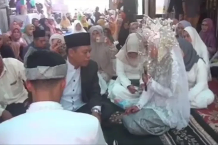 Viral! Pengantin Wanita...