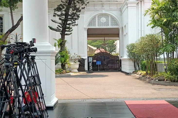 Suasana Istana Jelang...