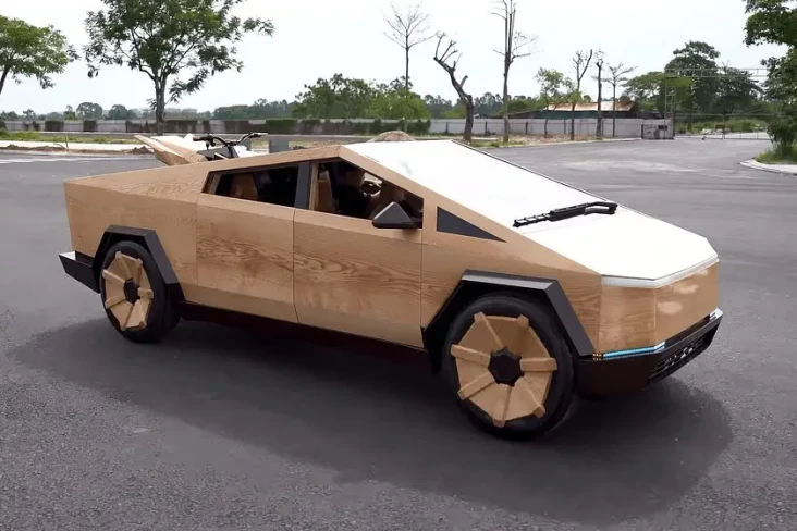 Tesla Cybertruck Terbuat...