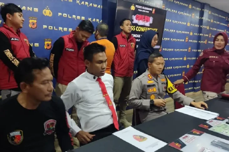 Heboh, 50 Emak-emak...