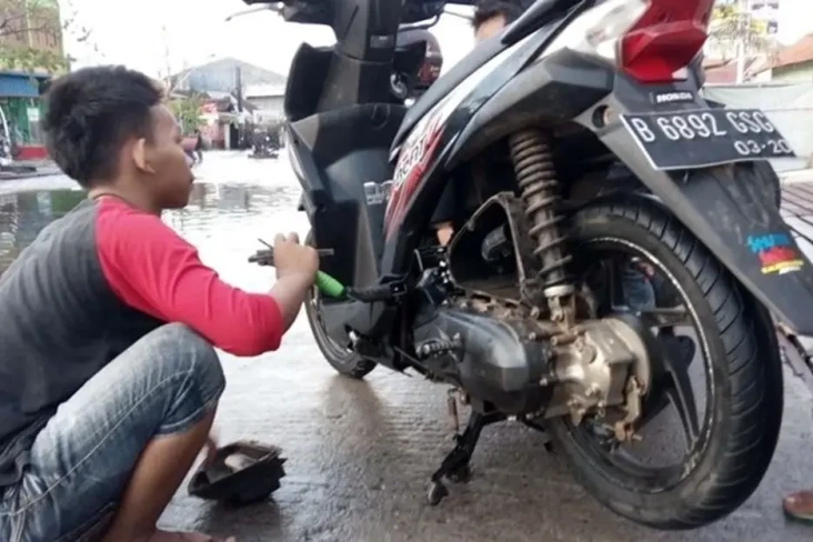 Kenali 7 Penyebab Motor...