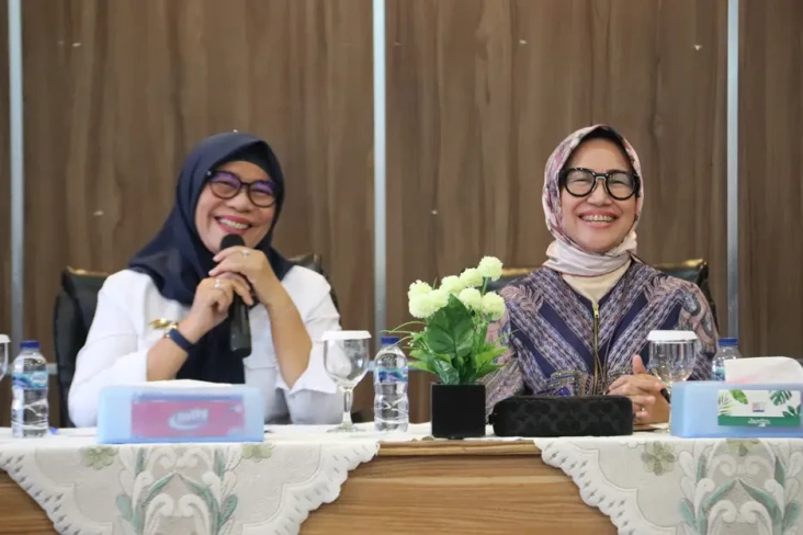Lakukan Perombakan Direksi...