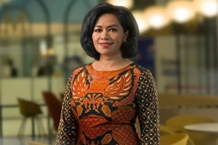 Profil Ira Noviarti,...