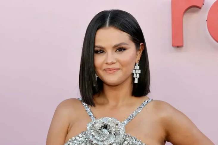 Selena Gomez Kecam Konflik...