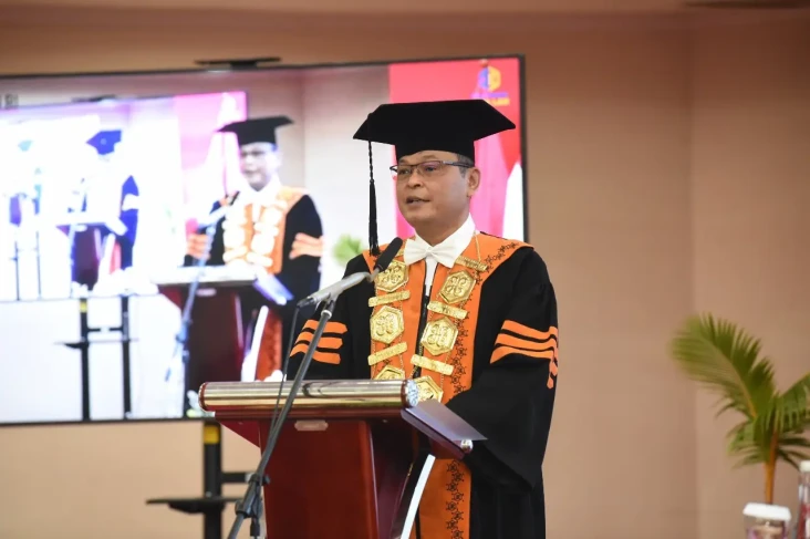 Dikukuhkan sebagai Guru...