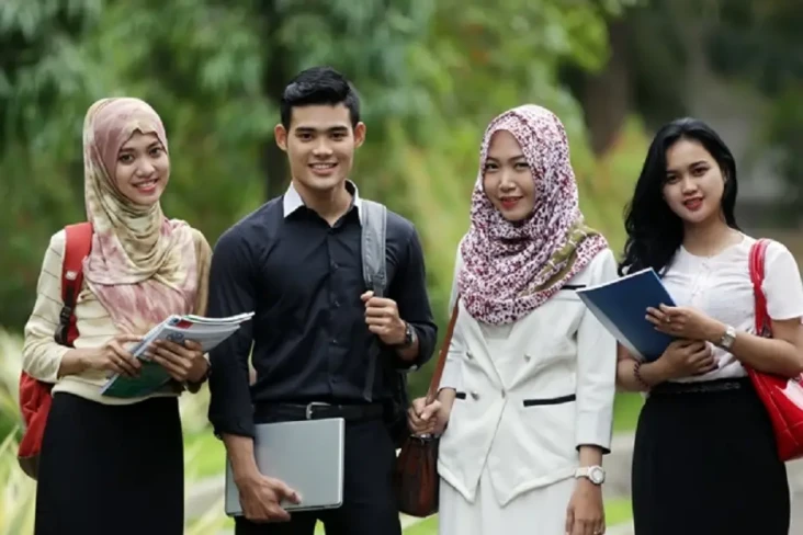 Menempuh Berapa Semester...