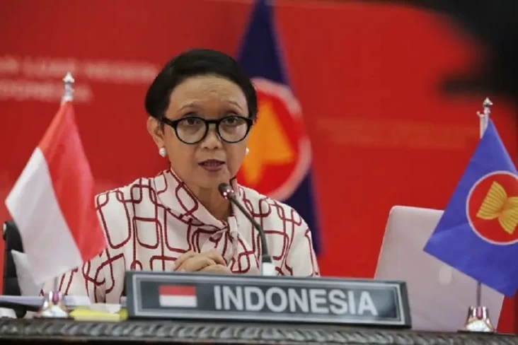 Jejak Pendidikan Retno...