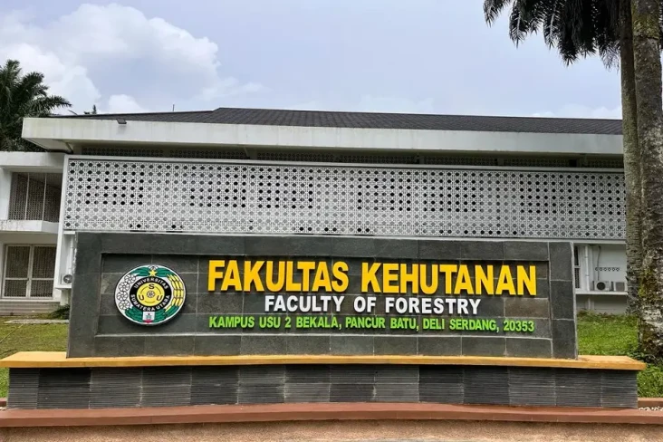 10 Universitas dengan...