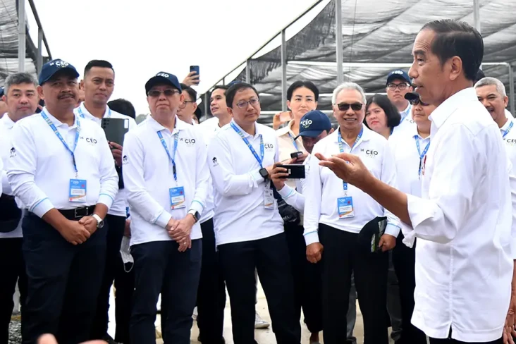 Jokowi Sentil Para CEO...