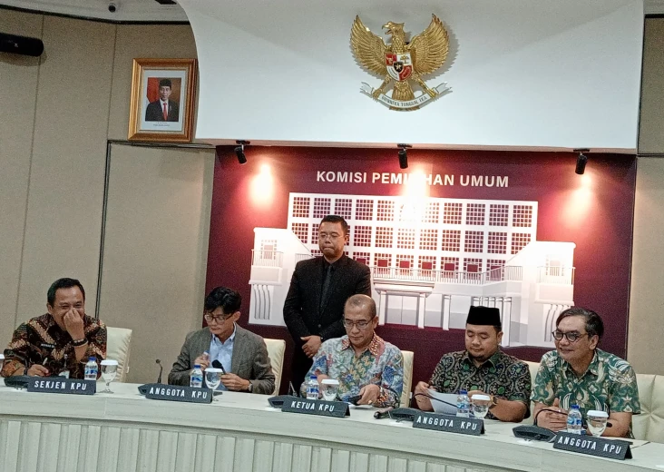 KPU Tetapkan 668 Orang...