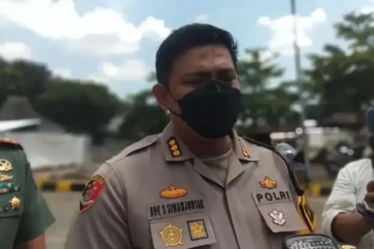 Bos Alexis Alex Tirta...