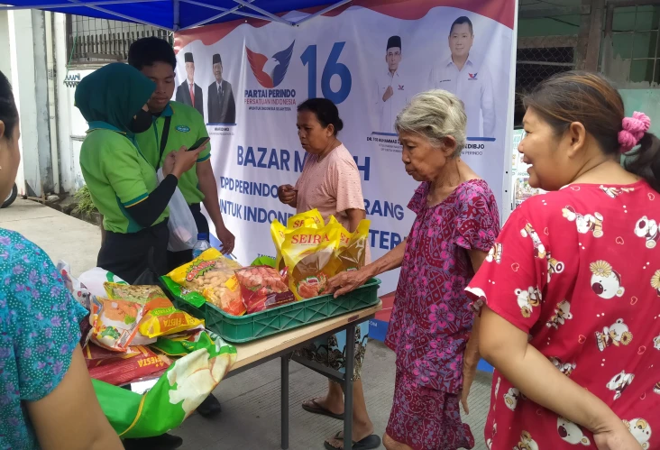 Partai Perindo Gelar...