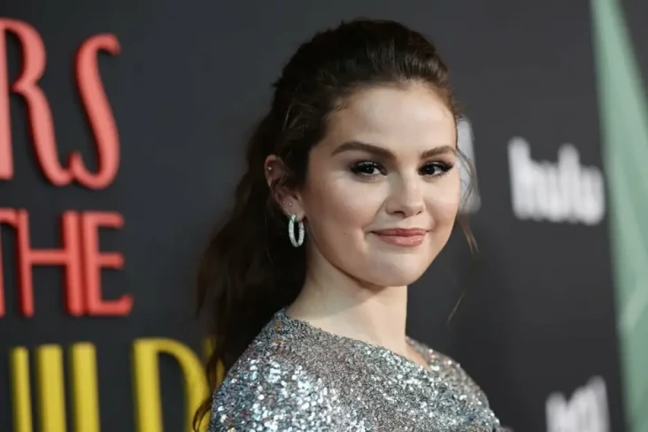 Selena Gomez Umumkan...