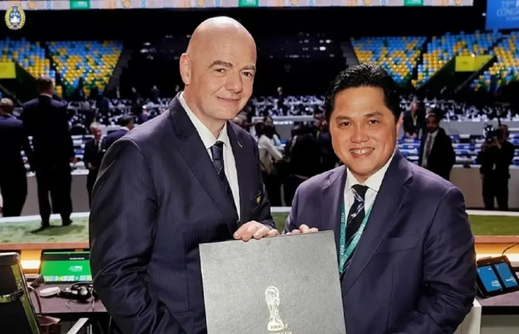 Presiden FIFA Gianni...