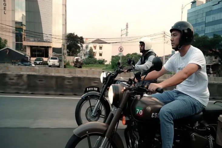 Spesifikasi Moge Omesh...