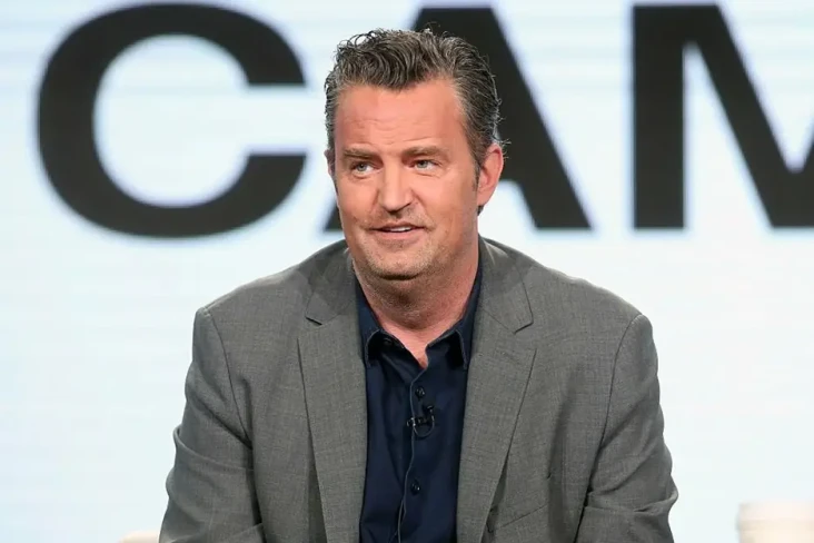 Matthew Perry Dimakamkan...