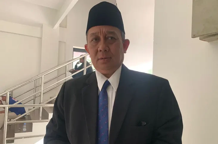 Warga Karawang Terpapar...
