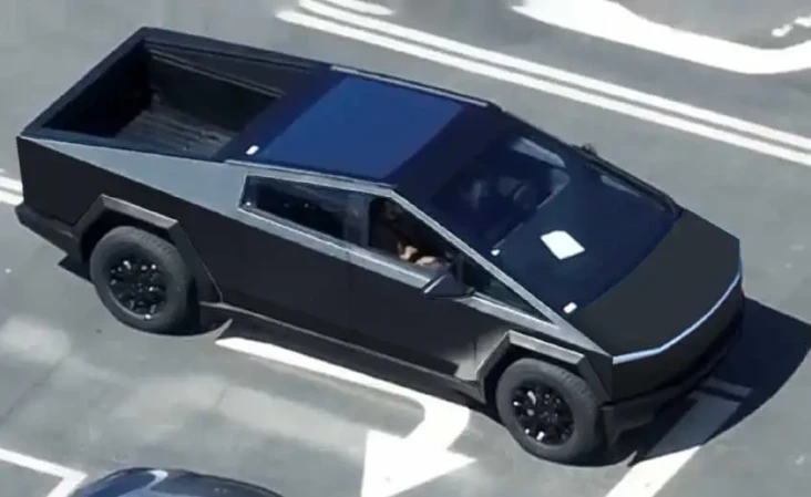 Pertama Kali, Tesla...