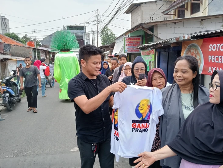 Blusukan di Permukiman...