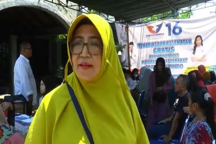 Warga Surabaya Atusias...