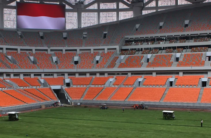 Tersihir Kemegahan Stadion...