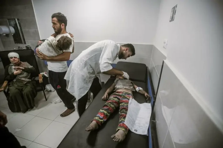 Rumah Sakit di Gaza...