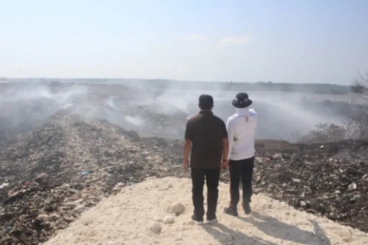 Kebakaran TPA Suwung...