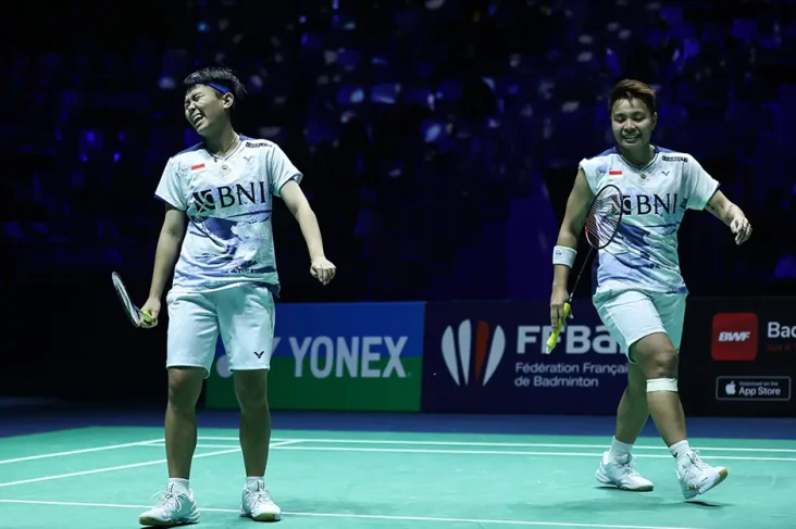 Apriyani/Fadia dan Rehan/Lisa...