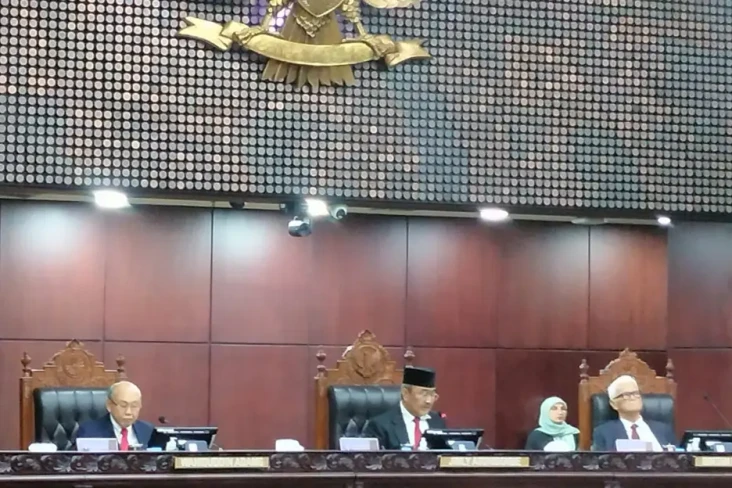 MKMK Bacakan 4 Putusan...