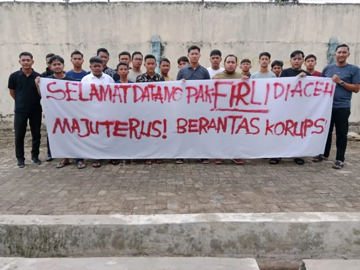 Sambut Firli Bahuri,...