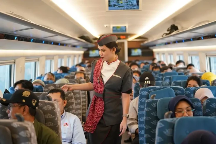 KCIC Buka Lowongan Layanan...