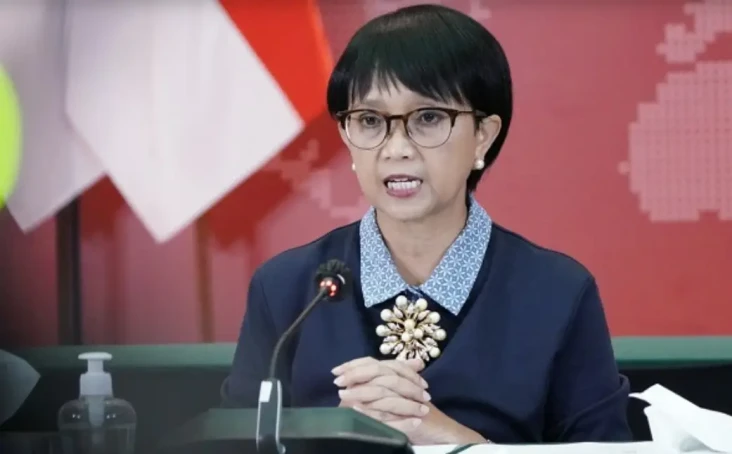 Menlu Retno Marsudi...