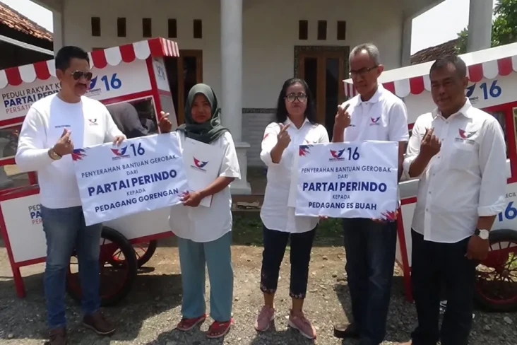 Darini dan Isni Suyatni...