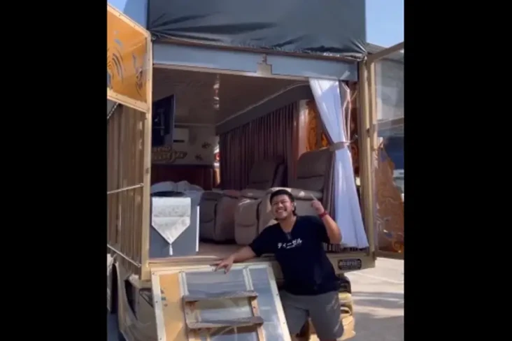 Viral! Truk Tawarkan...