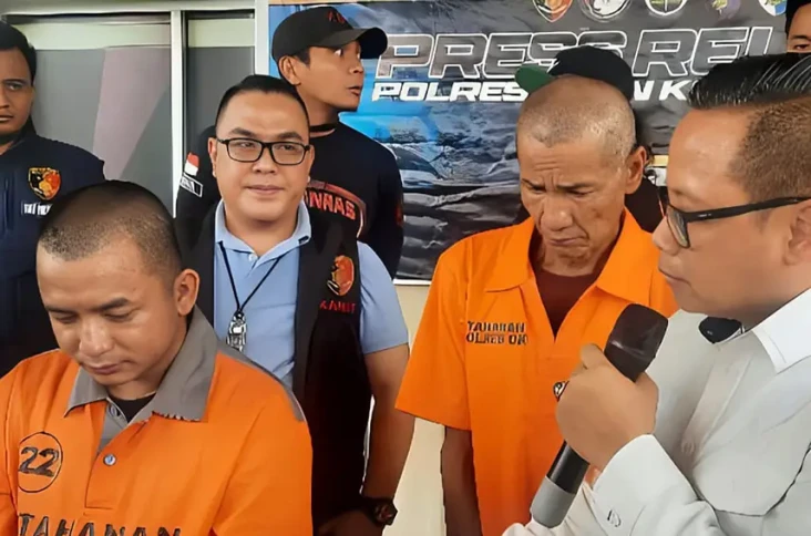 Dendam Dilaporkan ke...