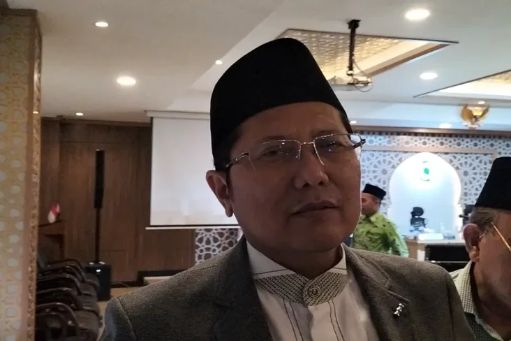 Ketua MUI KH Cholil...